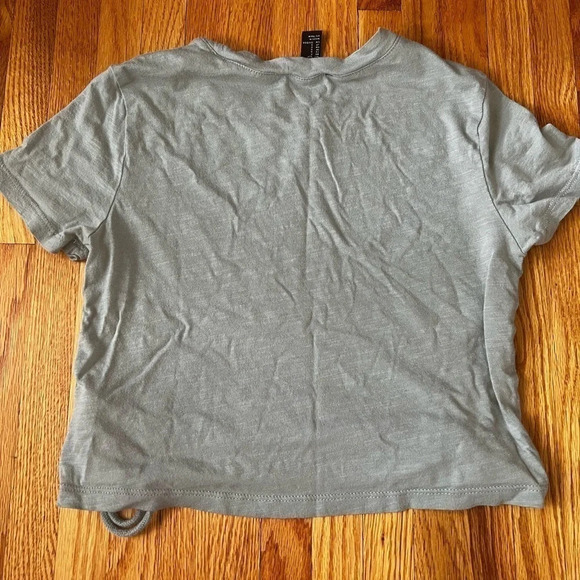 Forever21 T-shirt - Picture 3 of 4